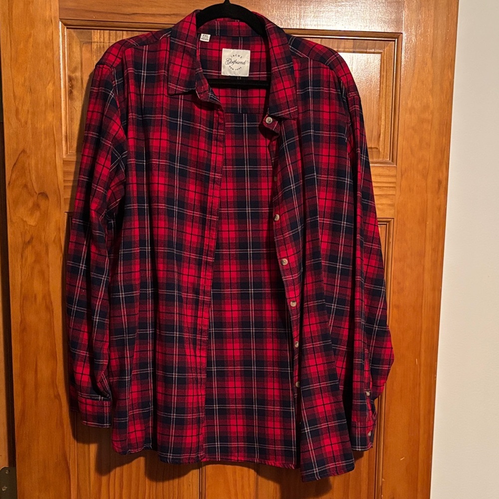 ☃️ NEW LOWER PRICE ☃️ ~ Jachs Red and Navy Checkered Woman’s Flannel Shirt
